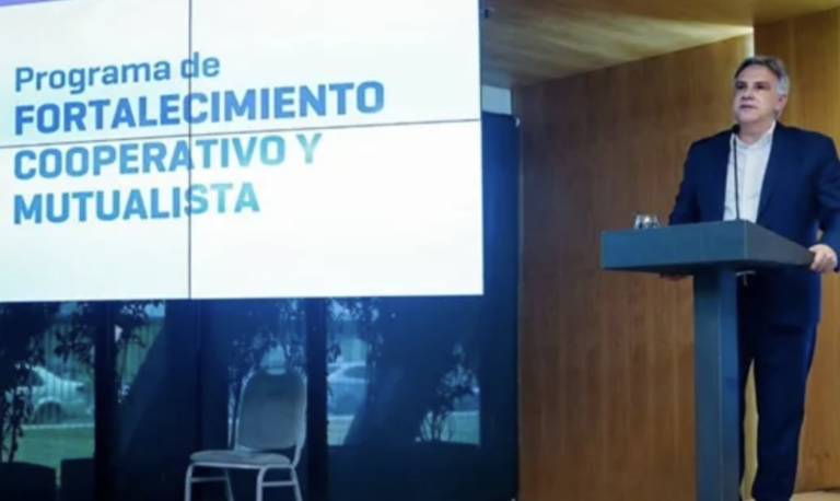 Llaryora: “Defender el cooperativismo es defender el interior”